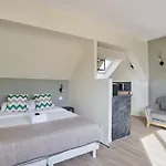 Residence Center Of Paris By Studio Prestige